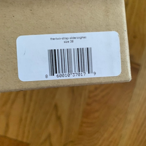 Chic Tan Leather Slide Sandals - Picture 5 of 5